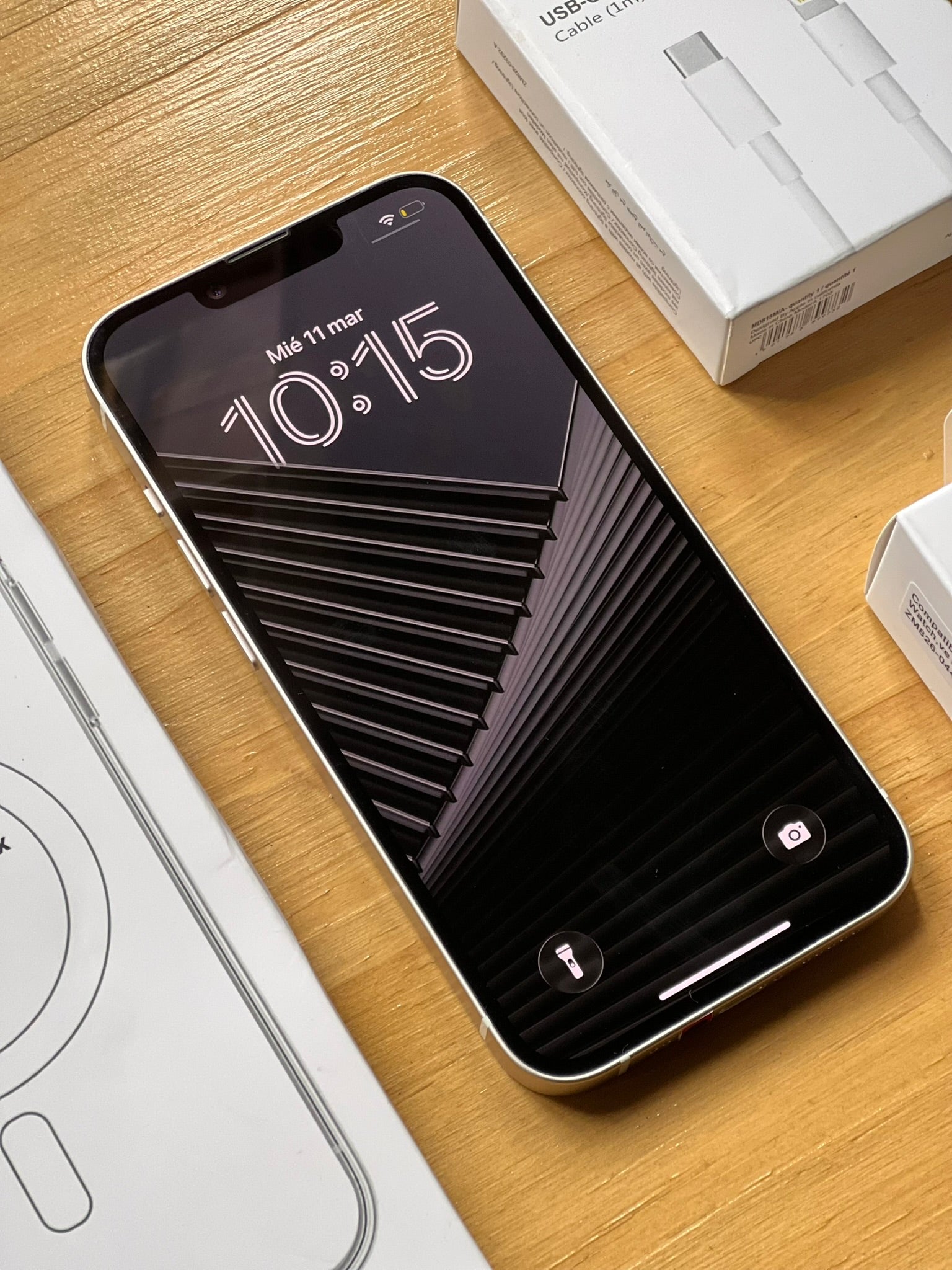 iPhone 14 (ESIM) Blanco Estelar 128GB | Swap Americano al 100% - Libre de Fábrica